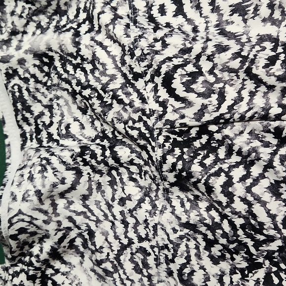 2 pairs Workout Leggings, both size L and high waist - Picture 3 of 6